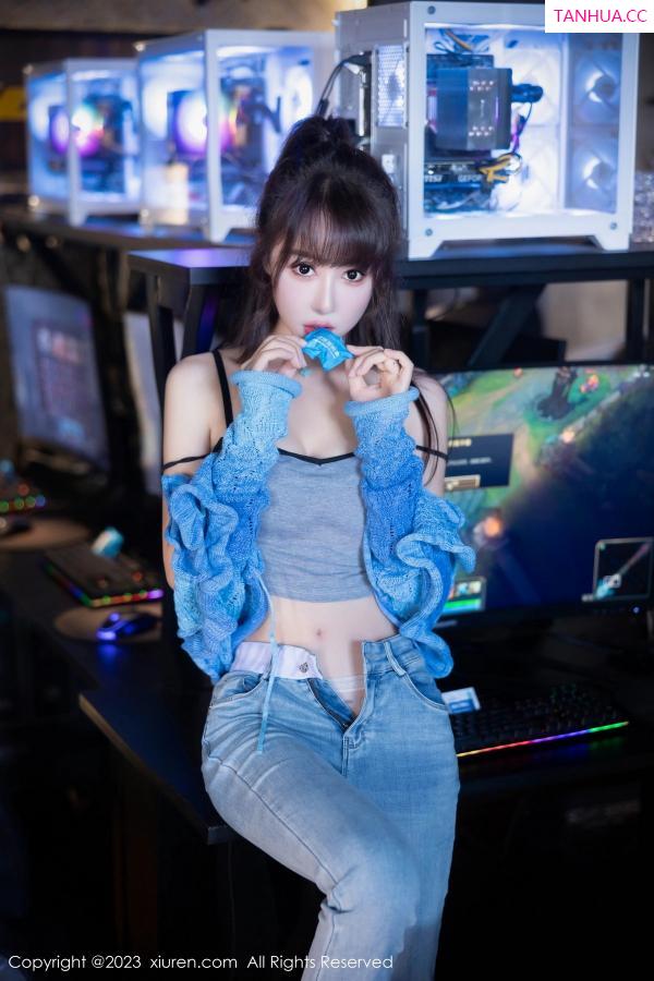   [XiuRen]高清写真图 2023.10.20 No.7540 白笑笑 牛仔裤美腿第16张图片
